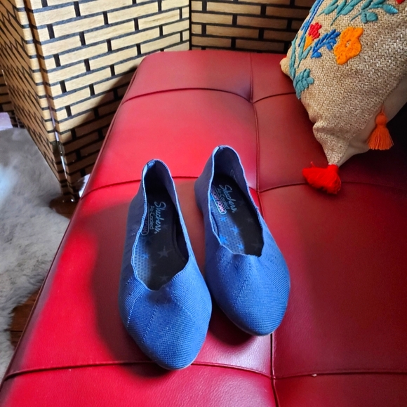 Skechers memory foam flats - Picture 2 of 4